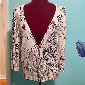 Black and White Graphic Cardigan with 3/4 Sleeves
